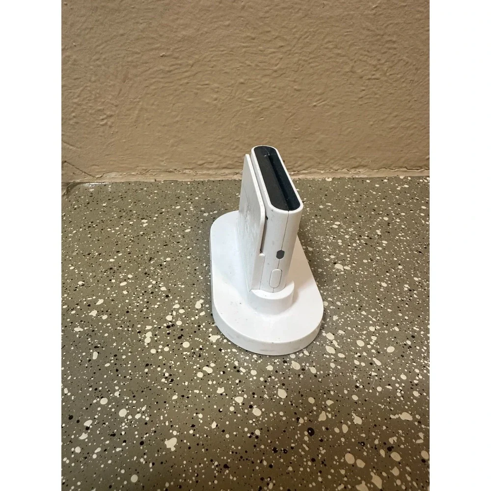 Shopify Chip and Swipe‎ Credit Card Reader Wireless White Model S1701